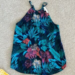 Top Hawaiian floral print